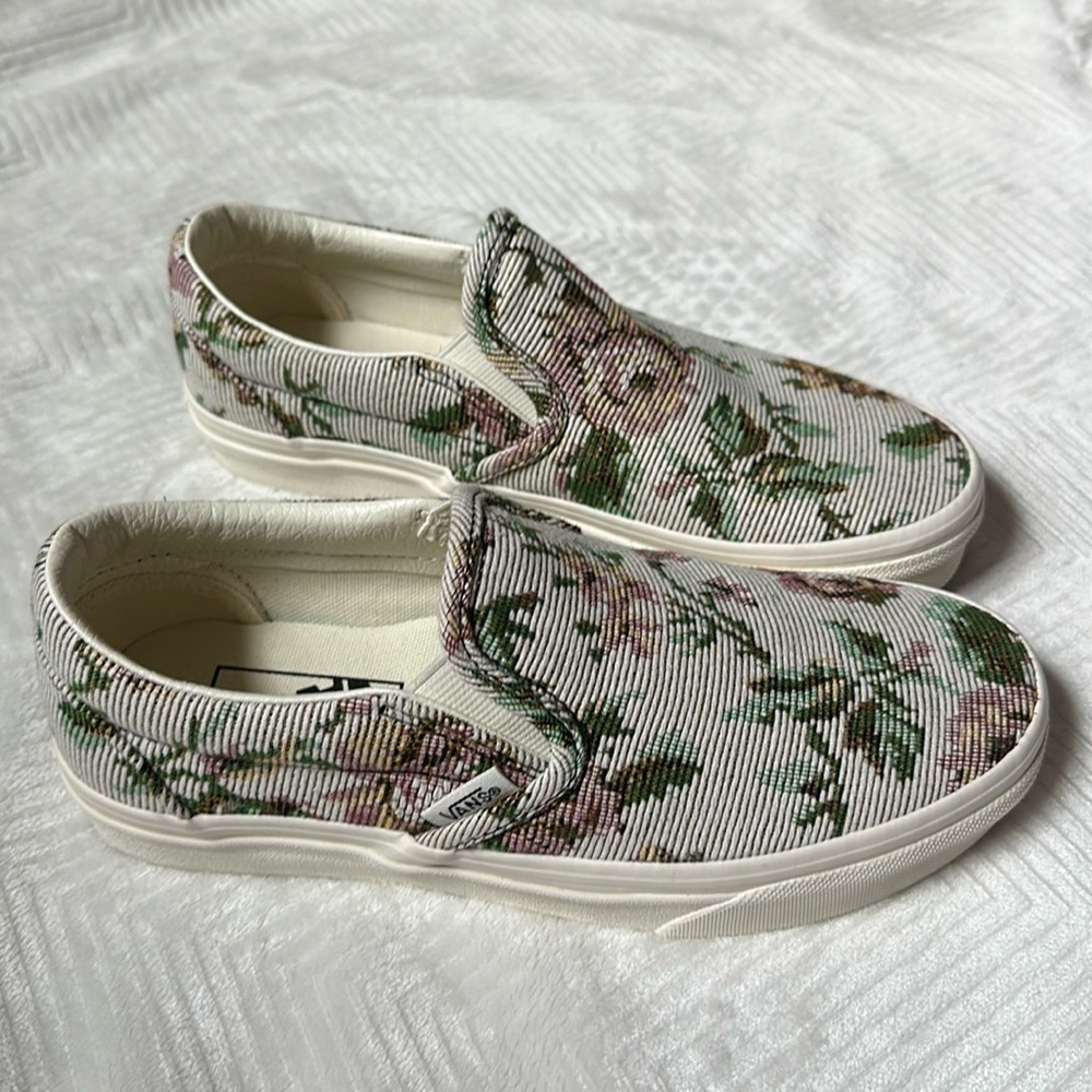 NWOT Slip-On Vans